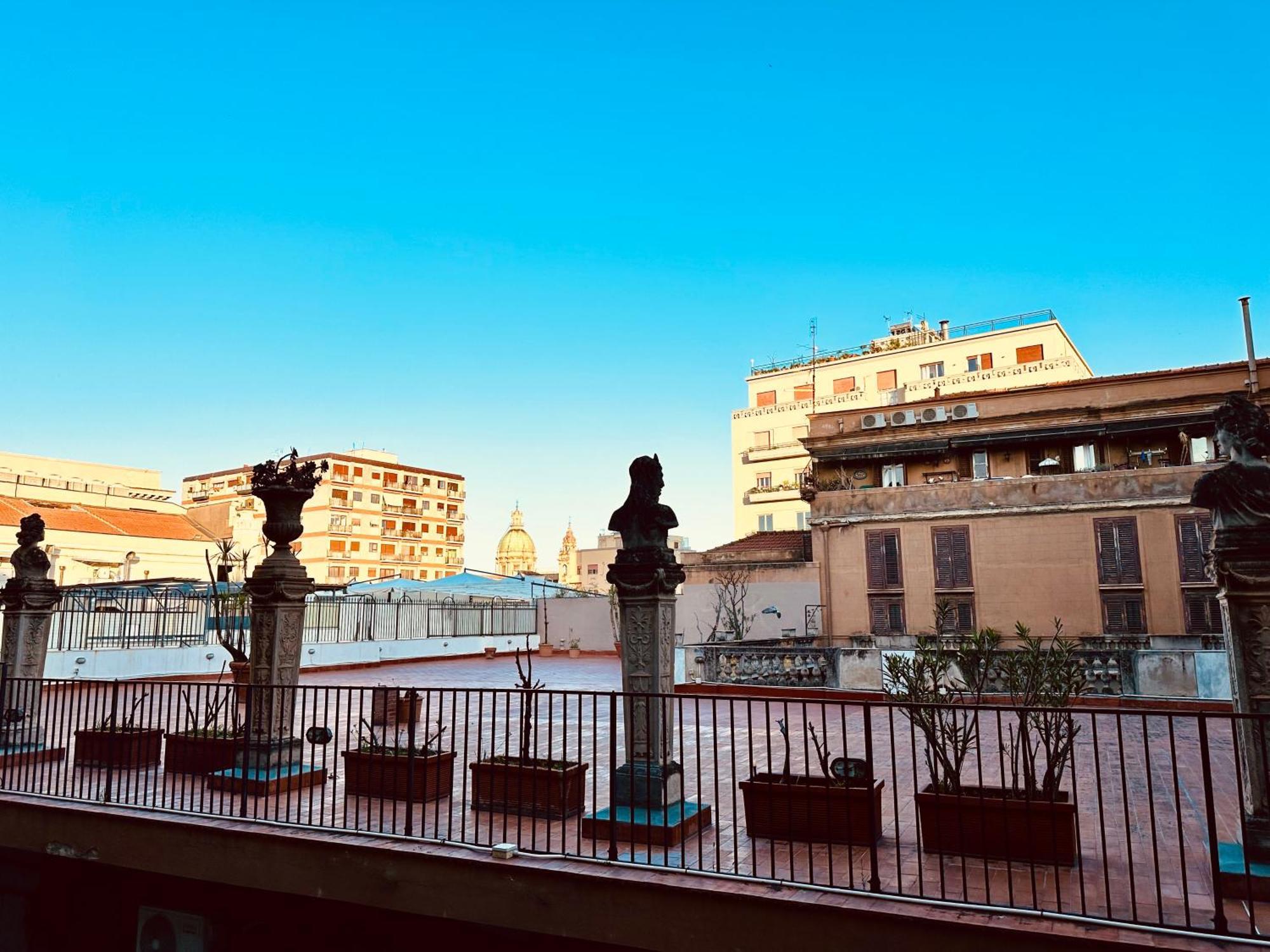 Ferienwohnung A Un Passo Dal Massimo 2 Palermo Exterior foto